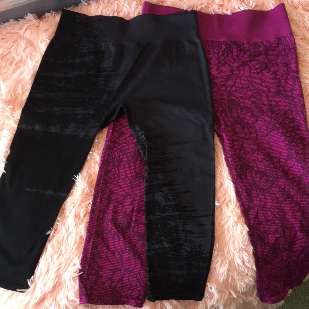 SOLD Excellent condition seamless Fabletics capris
